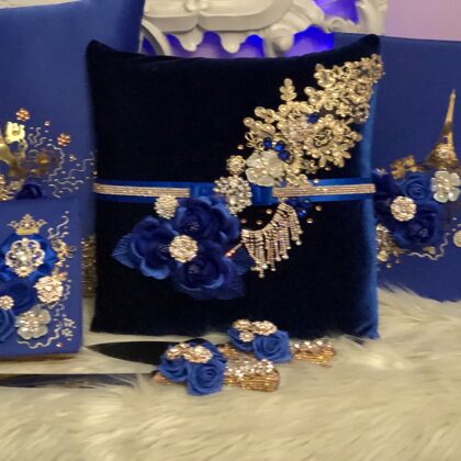 Quinceanera Pillow and Cake And Knife Set