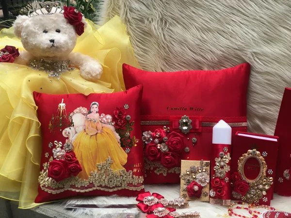 Quinceanera Pillows And Candle