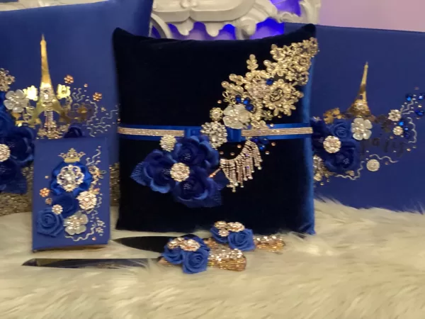 Quinceanera Pillow and Cake And Knife Set